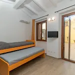 Rifla Vacanze Apartment *